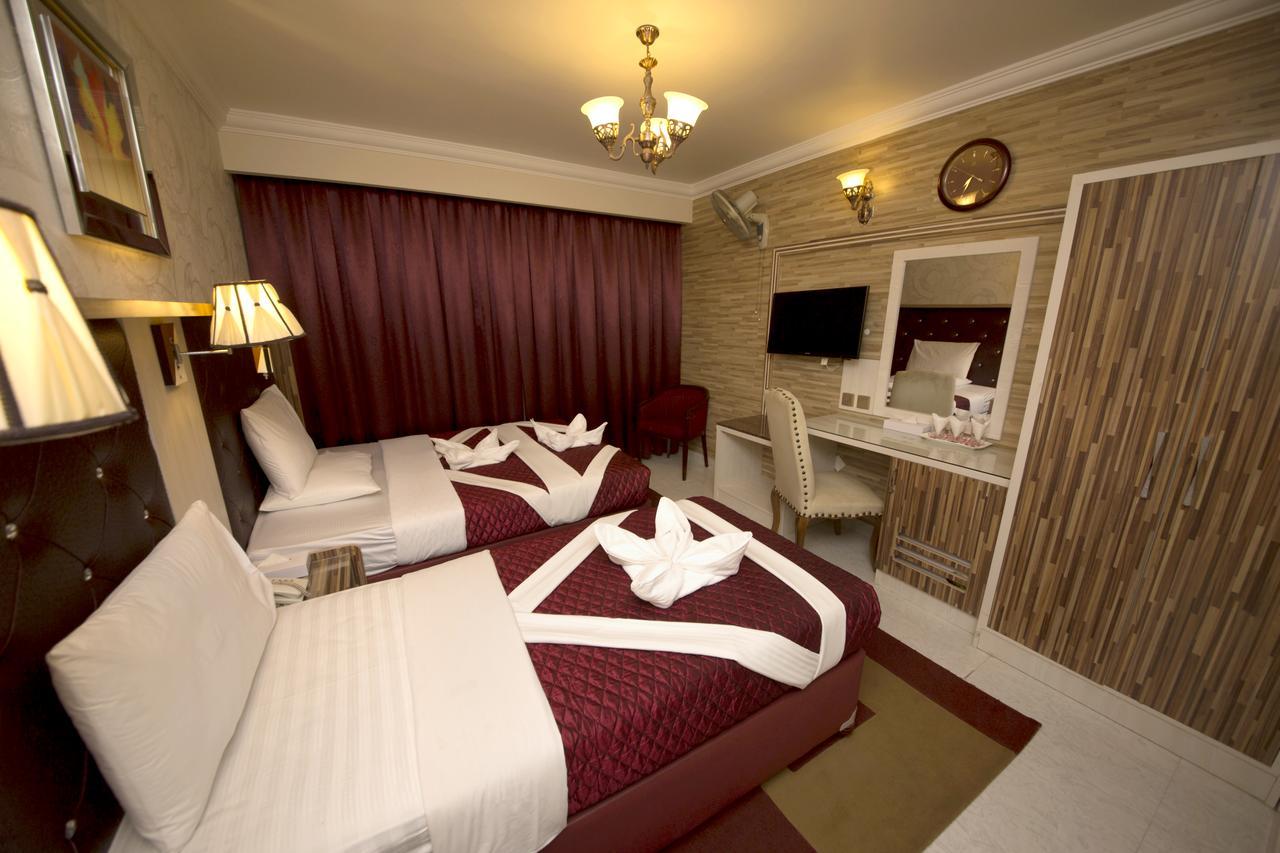 Sutchi Hotel Dubai Quarto foto